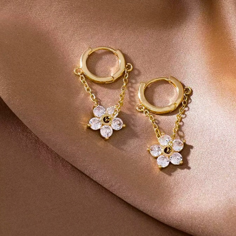 Flowers hoops earrings